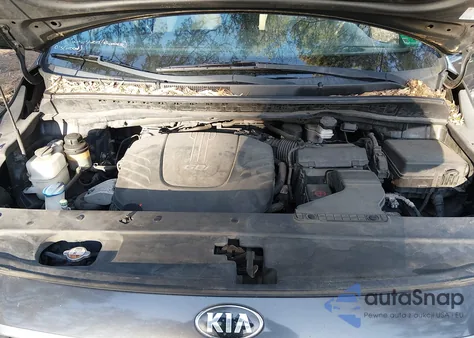 2015 Kia Sedona Lx z USA, uszkodzony, nr VIN KNDMB5C1XF6065635